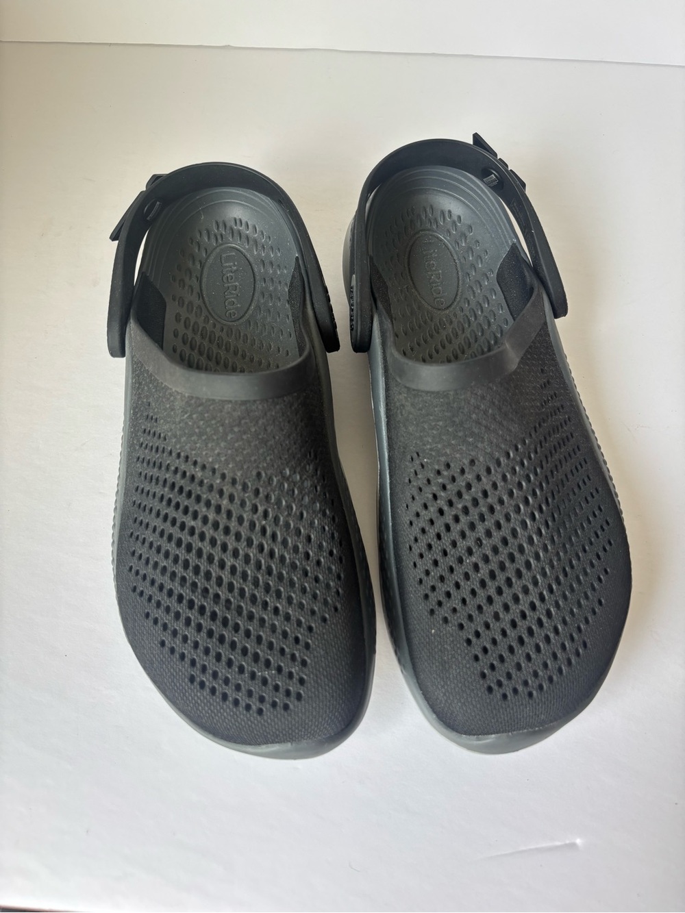 S3 Crocs Black Slip-On Clog with Back Strap M7 W9